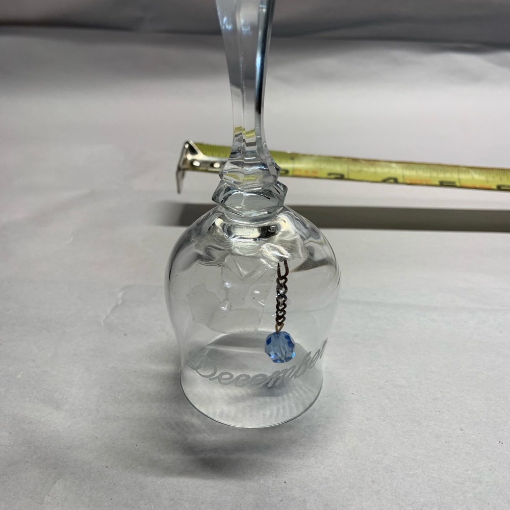 Glass Bell December - Picture 2 of 3